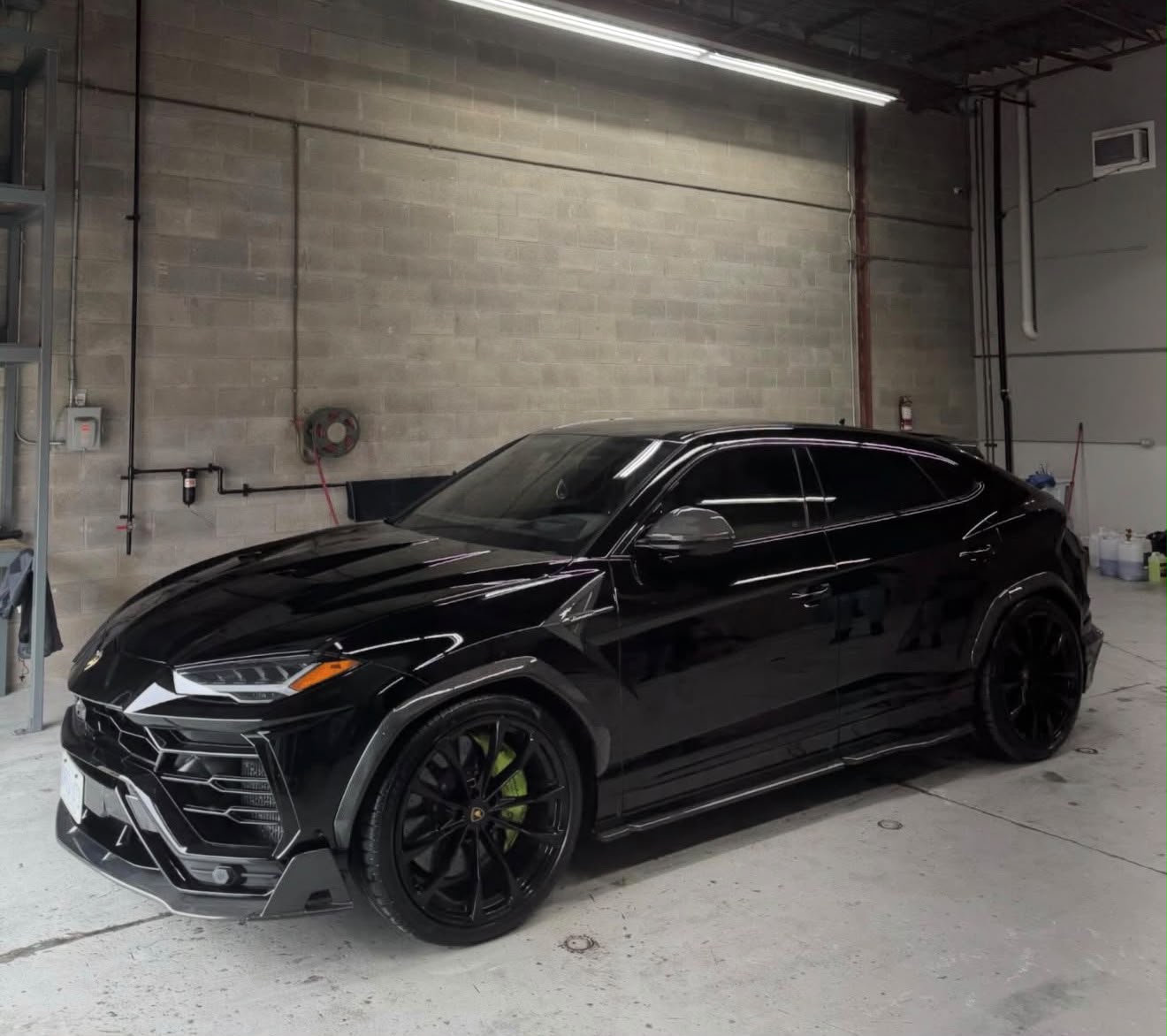 Forged Wheels, Calipers & Engine Bay Detailing